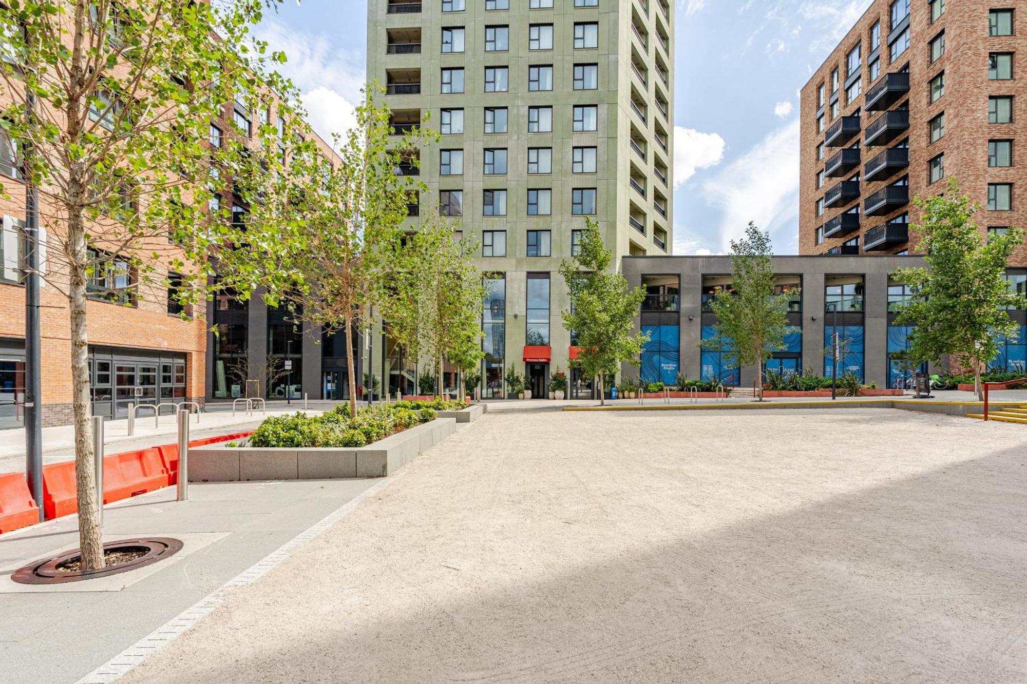 Apartment High-spec Apartment- Prime East - Near O2 Arena